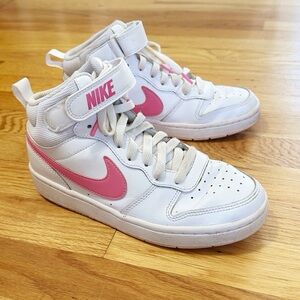 Nike Court Borough Mid 2  White/arctic orange/pinksickle size 5Y